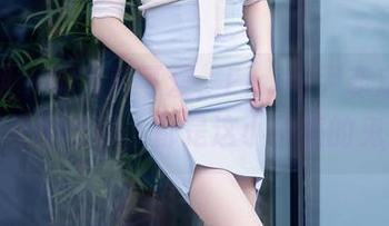 秀人网 – 帅气和可爱，Emily尹菲定制写真里的女孩，都是这小子搞的鬼！
