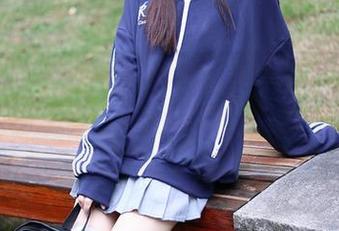 秀人网 – 精选来自容容容Alice的兔女郎图，看到后我说不出话来，只能默默点赞。