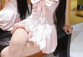 秀人网 – 小探戈的棉袜写真集：袜子也能秀身材，真没想到啊！