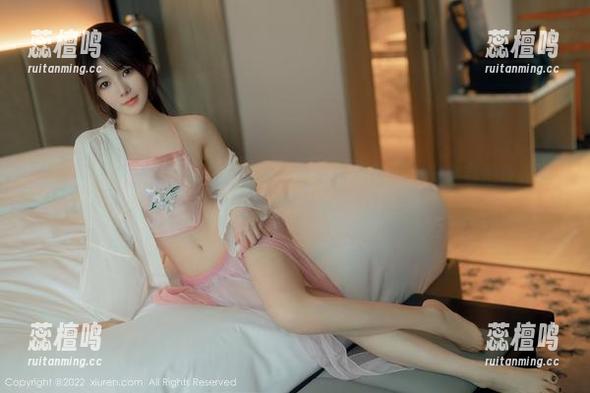 秀人网 - 木子nana温柔图包：每一张都是‘今天也有把你萌到了’的默契！