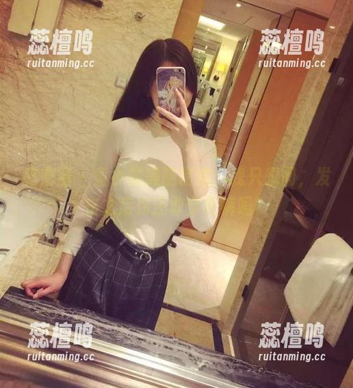 微密圈 - 童小芯美腿精选：我只想问，发布之后你还敢穿长裤吗？