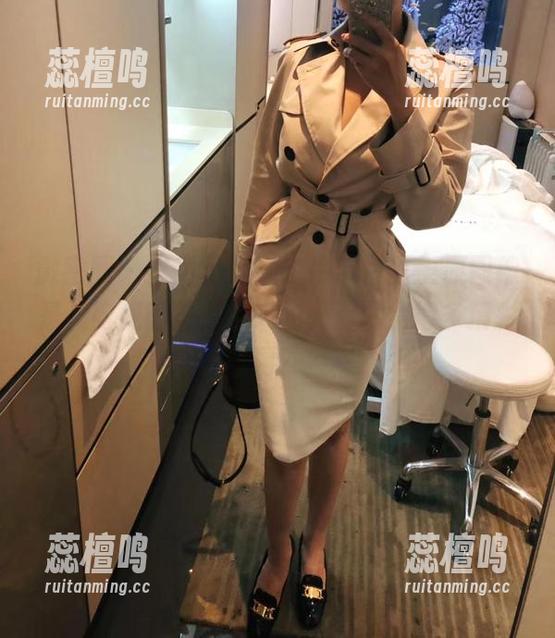 微密圈 - 当童小芯穿上吊带白丝，原图像是从电视剧里走出来的，那剧情得多精彩啊？