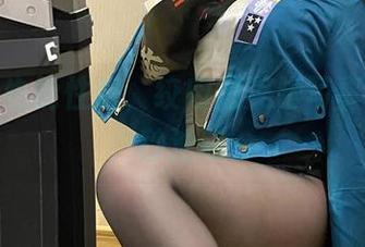 无圣光也能性感，绞肉姬美脚写真让人一秒沦陷