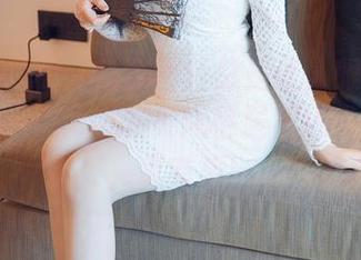 花漾show – 免费图片总是让人眼前一亮，赵惟依coco的JK风格居然还带点俏皮，真有趣！