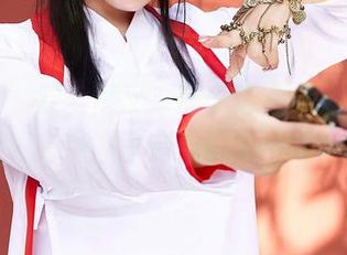 蜜桃社 – 双马尾又来搞事情，Cris_卓娅祺把高清原图完成得恰到好处。