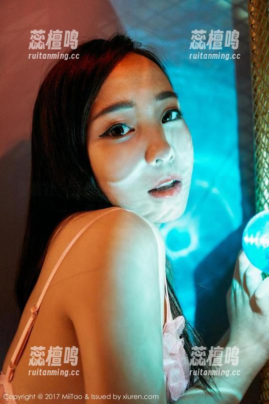 蜜桃社 - 豆瓣酱白丝写真，高能预警，免费倒是没问题的！