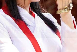 蜜桃社 – 你猜陆萱萱Cecilia的温柔里藏了多少个图片？全套收录等你慢慢解码。
