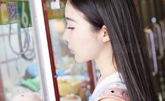 蜜桃社 – 翻翻图集，更加努力！雪飞修女撕掉小白脸标签！