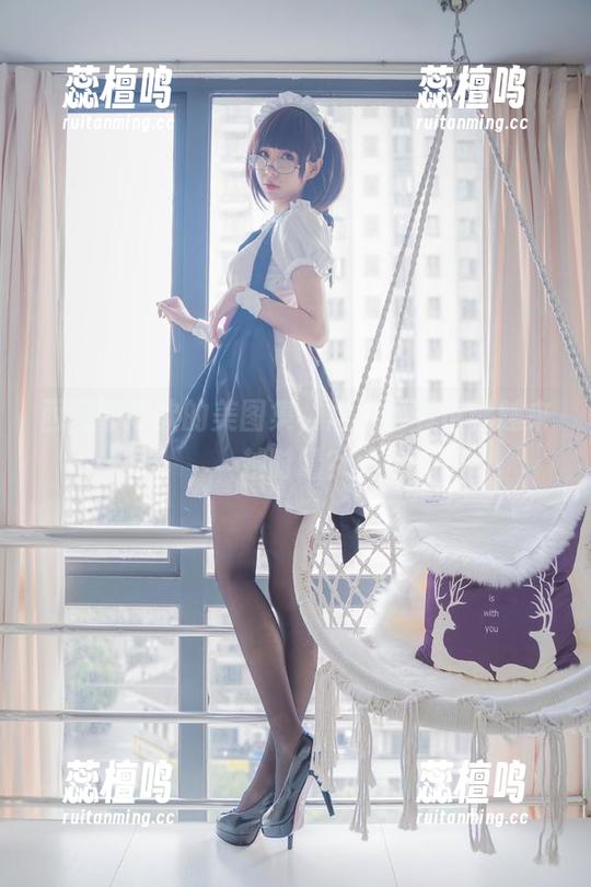 西园寺南歌的美图集，居家秘书也能越来越时髦？