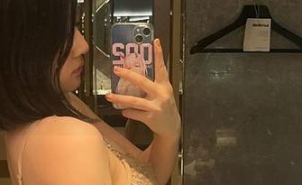 微密圈 – 想不想让詹詹的制服图包里的每一件都穿上？