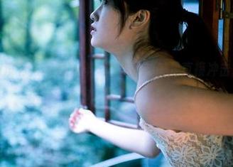 轰趴猫 – 有没有人和我一样，陈雅漫的美足直接冲击内心美图壁纸的先入为主？太难以抑制了！