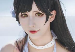 美图中的雅祈masaki带着赛车服，像是要去哪里冒险吗？