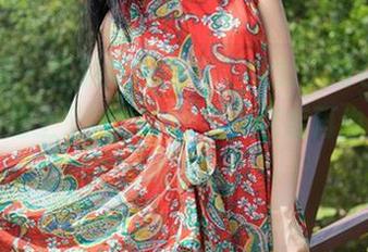 青豆客 – 汪佩妮这全套“修女”图包，看上去像是上了次深夜课堂，然后再也没回归现实…