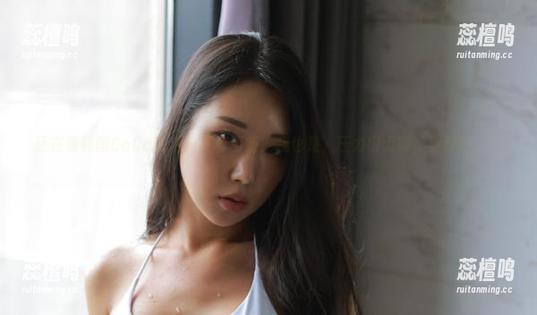还在看韩国CoCo的海边写真更新？我也是，压力山大啊，要好好工作。