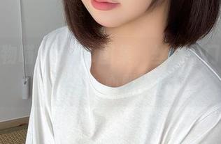 发现魔物喵nigisa图集，丝袜是门学问，下载得小心翼翼哦。