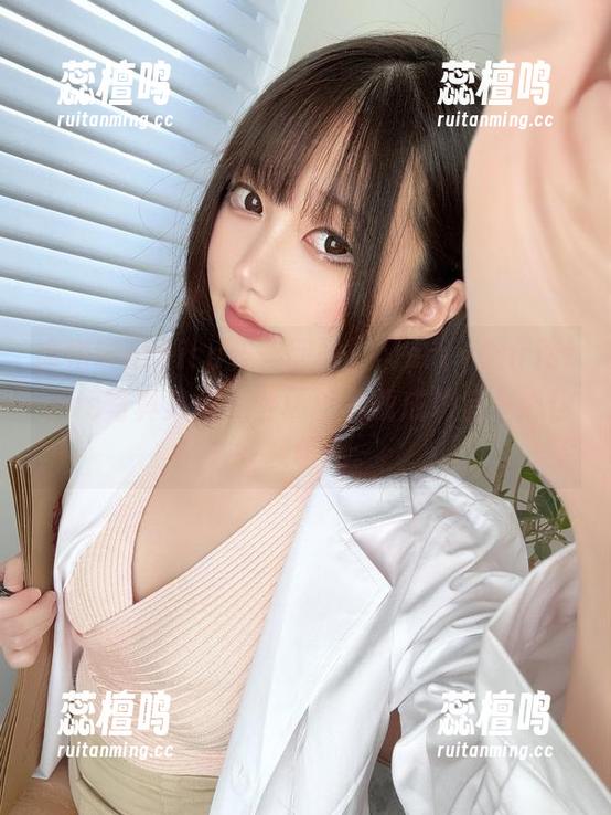 魔物喵nigisa强势回归，MerryChristmas写真集闪亮登场！下载成功后小心你会被萌化。